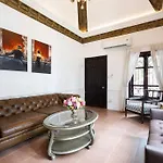 Kn2 Holiday Villa With Private Pool & Sauna