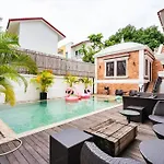 Kn2 Holiday Villa With Private Pool & Sauna