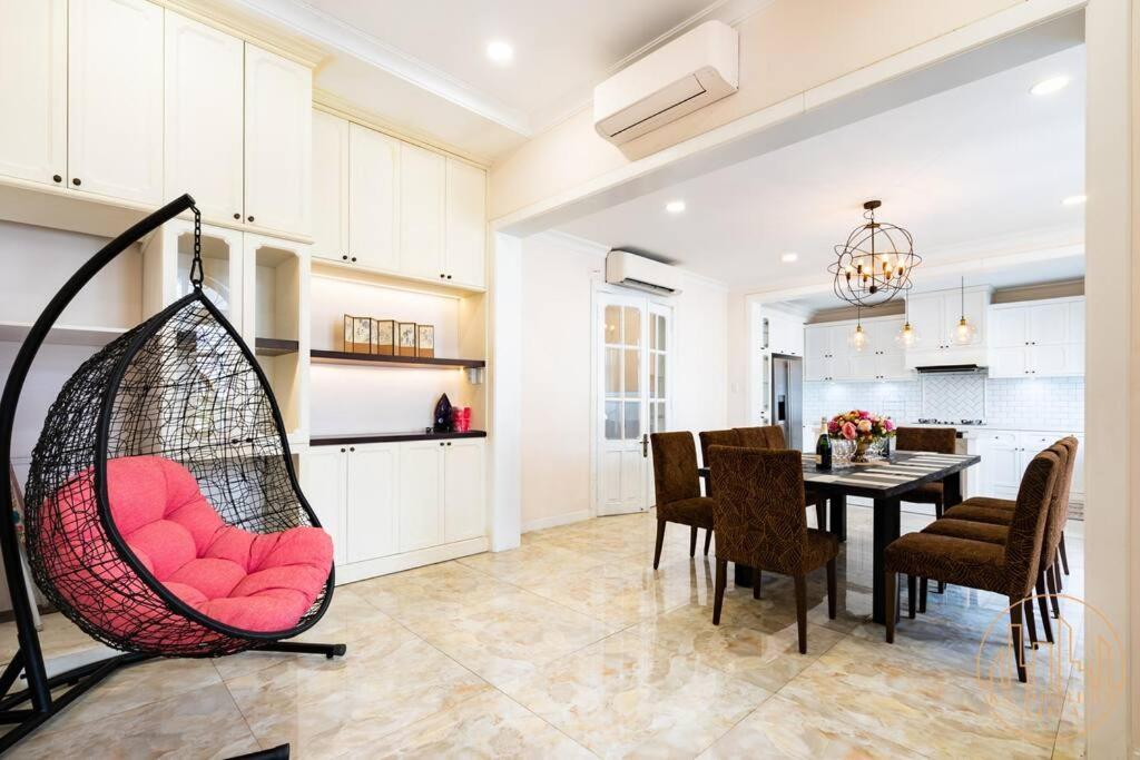 Kn2 Holiday With Private Pool & Sauna * TP. Hồ Chí Minh